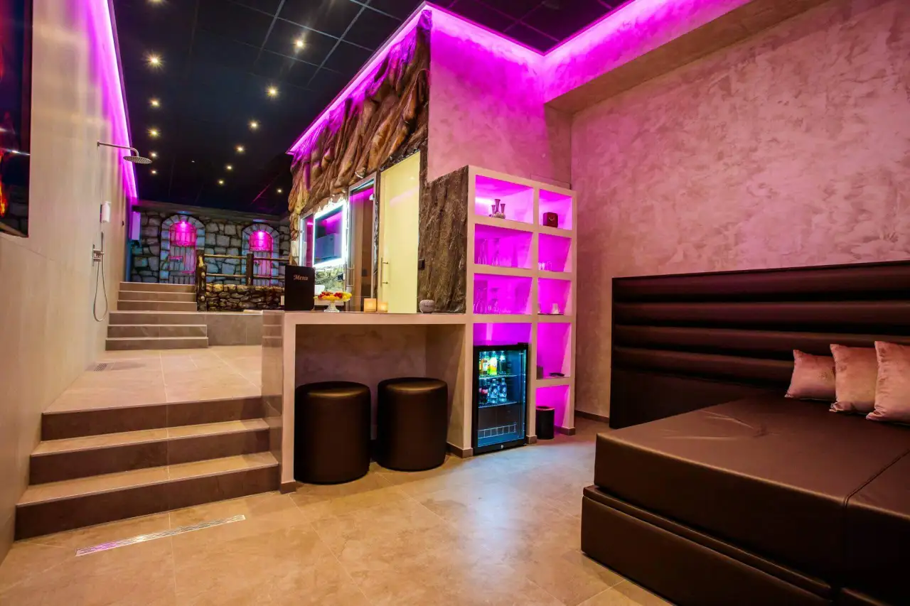 Spa Laguna · Tropea met zwembad